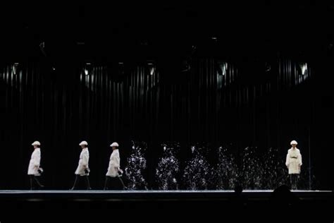 burberry trench hologram show|burberry fashion show 2025.